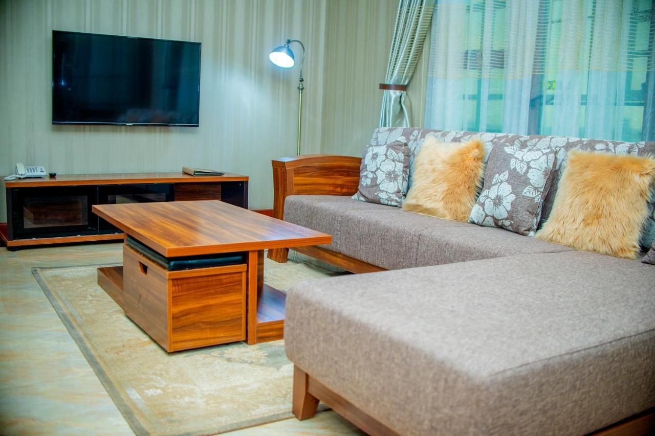 Hera Hotel Кампала Екстер'єр фото