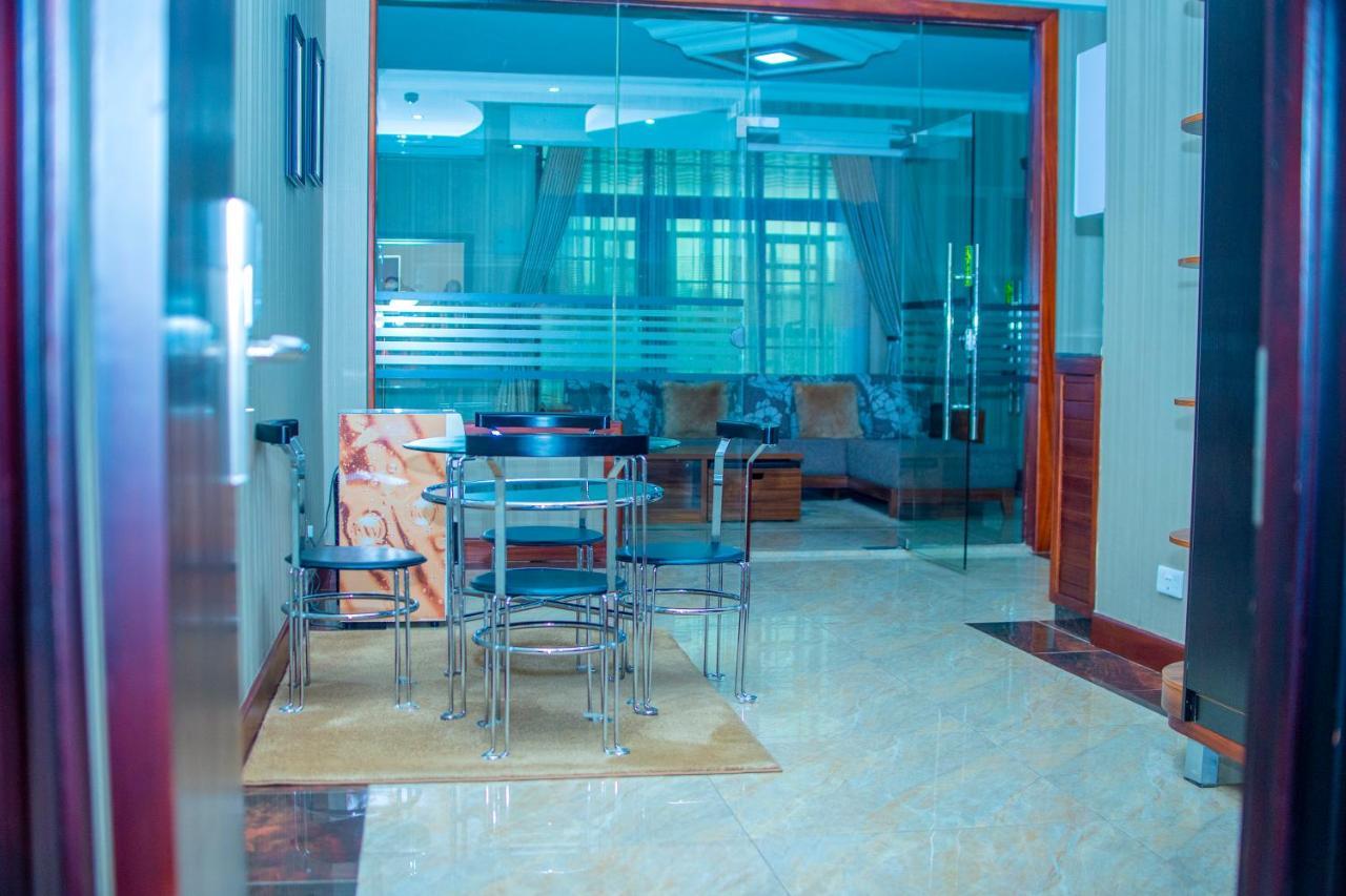 Hera Hotel Кампала Екстер'єр фото
