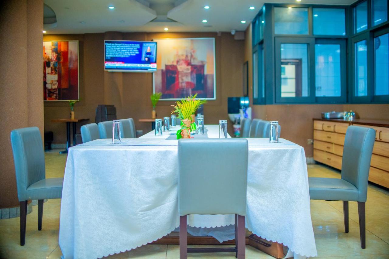 Hera Hotel Кампала Екстер'єр фото