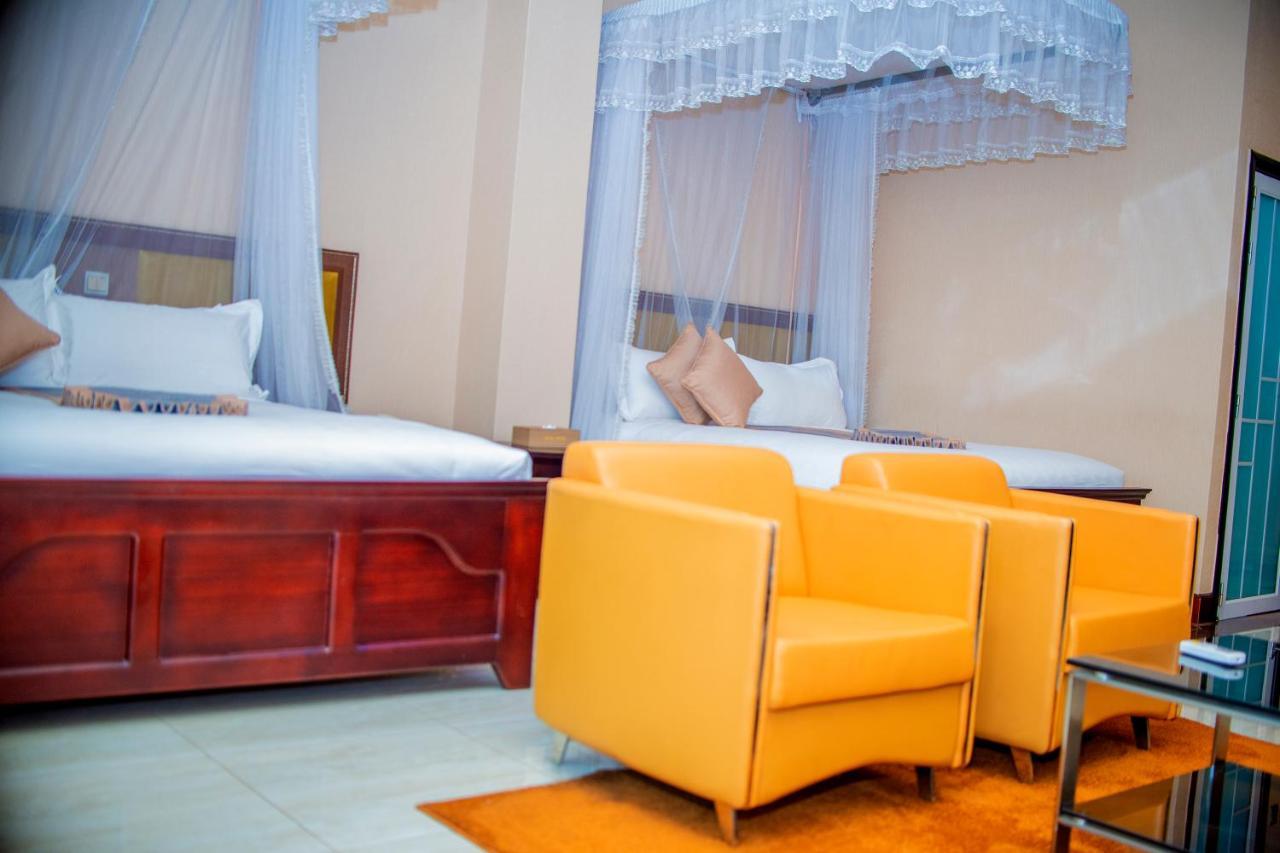 Hera Hotel Кампала Екстер'єр фото