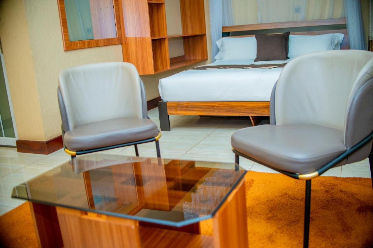 Hera Hotel Кампала Екстер'єр фото