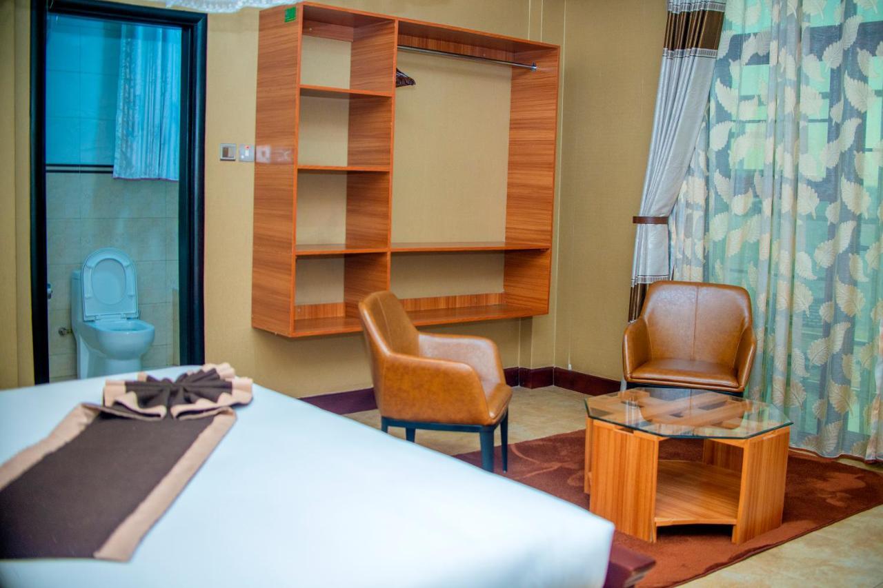 Hera Hotel Кампала Екстер'єр фото