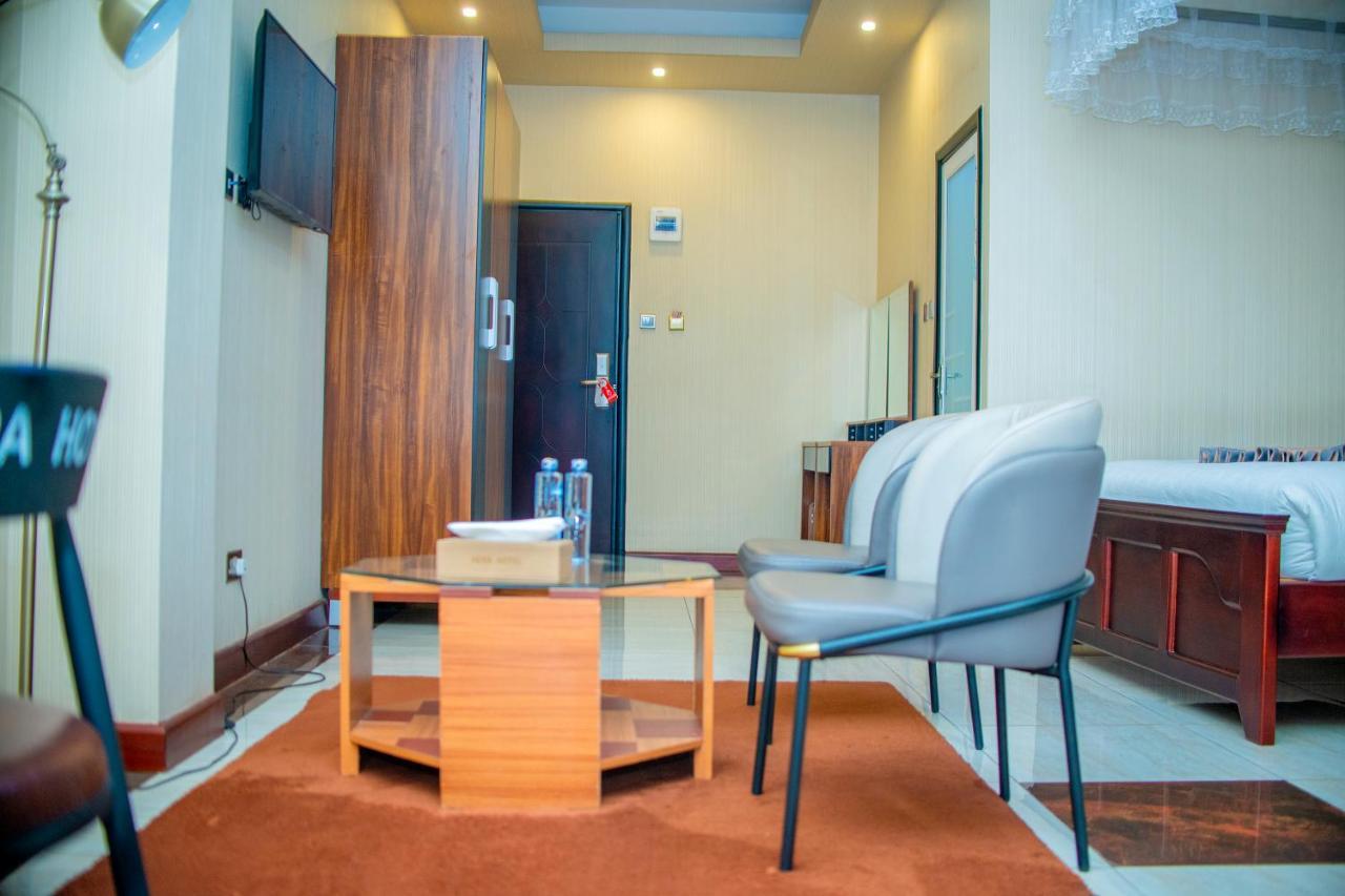 Hera Hotel Кампала Екстер'єр фото